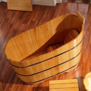 Moderna Vasca da Bagno a Botte Autoportante per Una Persona in Legno di Cedro con Doccia Idromassaggio per Interni Design con Scarico per Uso Alberghiero - Product Image 5