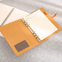 Juego de regalo para hombre con bolígrafo, cuaderno, llavero, estuche para tarjetas de disco en U, impreso digitalmente en 4 colores para seguro educativo
