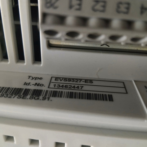 Unidad EVS9327-ES 9300 para Lenze EVS9327-ES - Product Image 3
