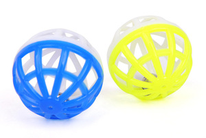 Bola Mainan Kucing Grosir, Bola Plastik Bulat Berongga dengan Lonceng Suara untuk Hewan Peliharaan Kucing - Product Image 4