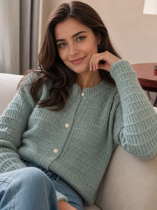 <span class=keywords><strong>Cardigan</strong></span> in Maglia Crema Stile Vintage Francese Personalizzato OEM ODM, Elegante Maglione a Maniche Lunghe Slim Fit per Donna, Stile Old Money - Product Image 4