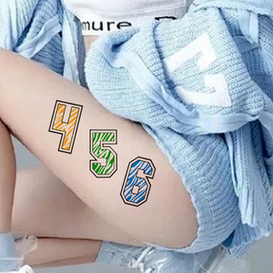 สติ๊กเกอร์แทททูตัวอักษรและตัวเลข ขายส่งจากโรงงาน <span class=keywords><strong>ลาย</strong></span>หรูหรา ติดตัว <span class=keywords><strong>แขน</strong></span> อก แต่งหน้า กันน้ำ สีสันสดใส สำหรับมือ เท้า แทททูปลอมชั่วคราว - Product Image 4