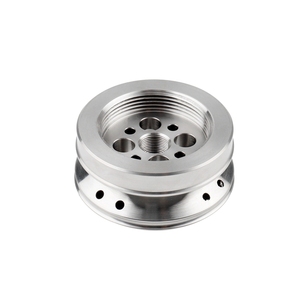 Composant de tournage en acier inoxydable usiné CNC avec trous filetés et alésage de précision - Product Image 2