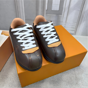 Scarpe da Corsa Vintage Unisex a Taglio Basso Marroni con Dettagli a Contrasto, Leggere e Comode per Camminare, Uso Quotidiano Urbano, in Mesh Traspirante, Tendenza <span class=keywords><strong>Moda</strong></span> - Product Image 1