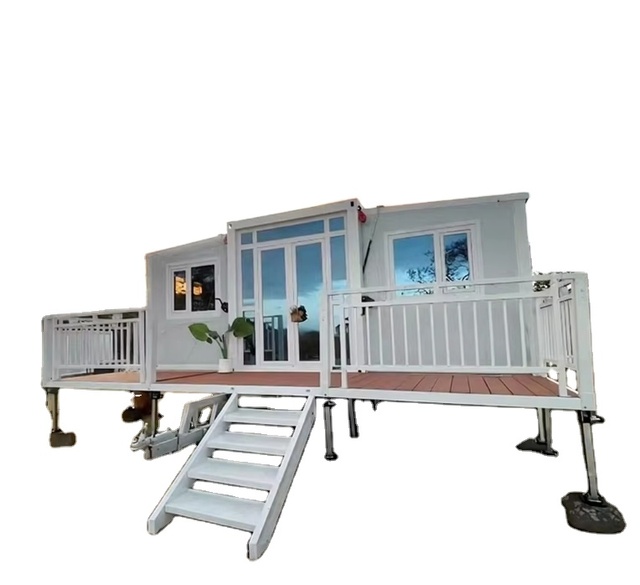 Modern Luxury VIP Design Eco-Friendly Galvanized Steel Container House Kitchen Bathroom Portable Cost-Saving Expandable Villa