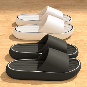 Nuevas Pantuflas para Mujer para el Verano 2025, Antideslizantes para el Hogar, Baño, Interiores, Playa y Exteriores, Pantuflas de Suela Gruesa para Parejas, para Hombre - Product Image 1