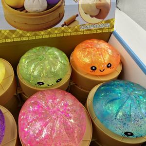 ของเล่นบีบตุ๊กตาซาลาเปาหลากสี ของเล่นบีบ TPR นุ่มนิ่ม ของเล่นบีบคลายเครียด ลูกบอลบีบคลายเครียด - Product Image 6