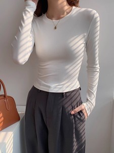 <span class=keywords><strong>Maglietta</strong></span> <span class=keywords><strong>nera</strong></span> americana a girocollo stretta a maniche lunghe a Base da donna a vita alta Top corto sottile con camicia di Base autunno e inverno - Product Image 4
