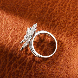 Conjuntos completos de alianzas de boda Lucine para conjuntos coordinados de joyería nupcial para él y para ella - Product Image 3