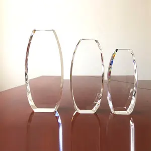 गर्म बेच अनुकूलित उत्तम प्रकाश ग्लास स्मारिका पारदर्शी शिल्प क्रिस्टल ट्रॉफी