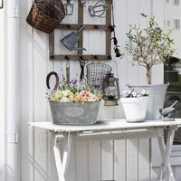 Pot gantung 10 inci outdoor abu-abu gelap dinding galvanis ember oval metal planter balustrade herbal metal planters