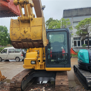 Mini-excavatrice Komatsu PC70 d'occasion, 7 tonnes, faible nombre d'heures de travail, équipement de terrassement avec pompe, roulement, moteur et composants d'engrenage - Product Image 2