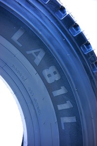 Neumáticos para Camión LCH T-REX Nuevos, Neumáticos Radiales sin Cámara de Caucho Natural 315/80R22.5, Modelo de Repuesto para Autobús de Servicio Pesado TBR - Product Image 2