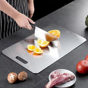 Planche à découper double face en acier inoxydable 304, anti-bactérienne et anti-moisissure, plateau de service alimentaire tendance pour la cuisine (vente en gros) - Product Image 1