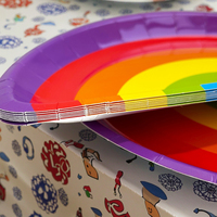Assiettes jetables semi-circulaires arc-en-ciel en papier écologique pour la restauration, personnalisables avec logo pour événements festifs
