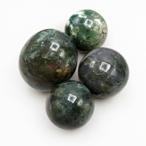 Esfera/bola de piedra de ágata musgosa - Energía/Reiki/Cristaloterapia - 2 pulgadas (5 cm) de diámetro y 170 g (0.37 lb) - Product Image 2