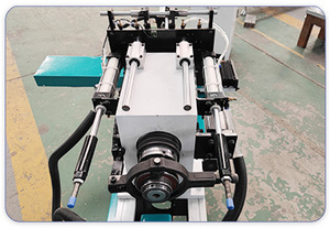 <span class=keywords><strong>Tour</strong></span> à <span class=keywords><strong>bois</strong></span> CNC compact super économique avec alimentation entièrement automatique pour poignées en <span class=keywords><strong>bois</strong></span>, poignées de tiroir, poignées de corde à sauter - Product Image 5