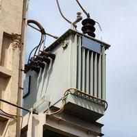 Transformateur de distribution triphasé immergé dans l'huile de type conservateur 10 kV vers 220 V