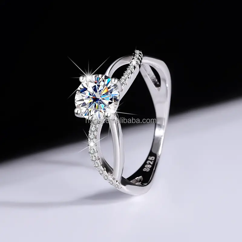 Lüks elmas takı buz kesim yuvarlak Moissanite ayarlanabilir nişan yüzüğü 925 ayar gümüş kadın düğün Moissanite