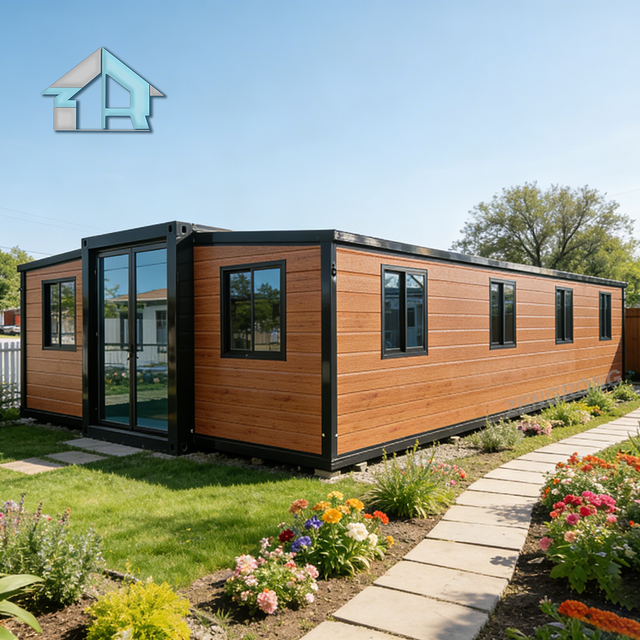 40ft Hotel Grade Expandable Container Breathable Modern Design Multi-room Suite Prefab House for Resort Development