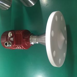เครื่องวัดระดับเรดาร์อัจฉริยะซูโจว 26GHz ระยะ 10 เมตร 4-20mA DC24VAC220V สำหรับวัดระดับของเหลว - Product Image 2