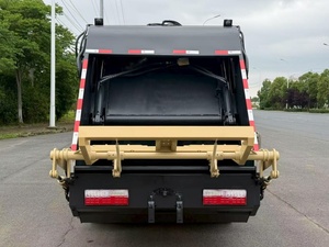 รถบรรทุกขยะแบบบีบอัดถังสามเหลี่ยมติดท้าย CNHTC 4x2 รุ่นใหม่ รถเก็บขยะแบบบีบอัด - Product Image 5