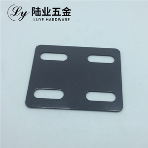Support d'angle à quatre trous Luye Hardware en métal, connecteur d'angle droit pour meubles de chambre à coucher - Product Image 2