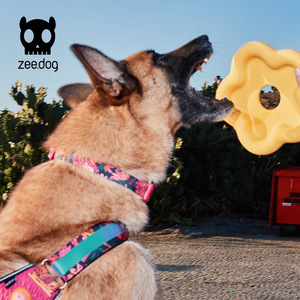 Harnais réglable pour chien Zee.Dog en polyester pour la marche en extérieur, équipement pour animaux de grande race - Product Image 1