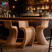 Tabouret de bar haut moderne en bois massif, durable et écologique, idéal pour la maison, le bureau, la cuisine, l'appartement et le salon