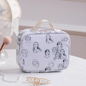 Trousse de Toilette Personnalisée Grande Capacité Motif Vache Étui de Rangement Cosmétique Portable pour Voyage Salle de Bain Chambre - Product Image 5