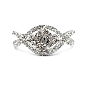 Bague en or blanc massif 18 carats de haute qualité pour l'amour féminin et la pierre en forme avec le logo laser en diamant véritable livraison directe - Product Image 1