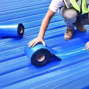 Rollo de cinta impermeable autoadhesiva de diseño moderno Material PE Garantía de 5 años 30m de longitud para techos de protección de techo de casa - Product Image 2