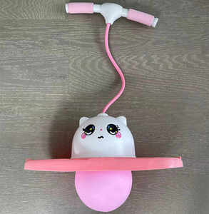 Luckykoo Jouet d'équilibre pour enfants, ballon rebondissant lumineux en forme de panda - Product Image 2