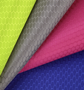 Rotolo di tessuto in fibra di carbonio colorato personalizzato SW all'ingrosso, 3K 2x2 Twill Weave 200gsm/600gsm, tessuto composito leggero - Product Image 2