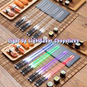 Baguettes lumineuses LED et jouets épée multicolores, accessoires de concert pour la fête de remise des diplômes, baguettes en plastique et cadeaux - Product Image 3