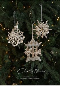 Set di Decorazioni Natalizie 2026 con <span class=keywords><strong>Glitter</strong></span> Dorato, Ornamenti a Forma di Cervo, Pavone, Fiocco di Neve e Carosello in Plastica da Appendere all'Albero di Natale - Product Image 3