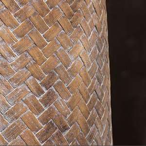 <span class=keywords><strong>Maceta</strong></span> de Arcilla Moldeada Estilo Mimbre de Bambú Extra Grande para Uso <span class=keywords><strong>en</strong></span> Interiores/Exteriores con Follaje Artificial de <span class=keywords><strong>Nandina</strong></span> y Eucalipto - Product Image 3