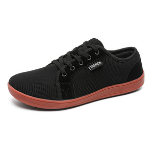 Hola. Nuevo estilo 2026, zapatillas deportivas con puntera ancha y parte superior de malla transpirable, calzado informal de exterior de caña baja con cordones - Product Image 5