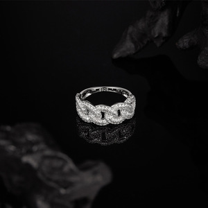 Anillo de cóctel de lujo para mujer, plata 925, moissanita, corte brillante redondo, engaste pavé, diseño geométrico, joyería de boda - Product Image 5