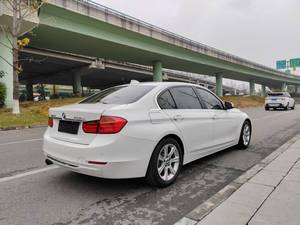 BMW Serie 3 328Li 2013 Usado, Sedán Ejecutivo Turboalimentado 2.0T F35 Distancia Entre Ejes Larga, Buen Estado, Listo para Enviar - Product Image 5