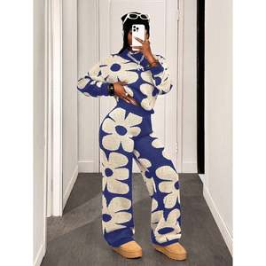 Ensemble décontracté pour femme : pantalon en maille à motif floral avec taille élastique, motif rouge et blanc, couleur abricot, taille S, longueur complète - Product Image 3