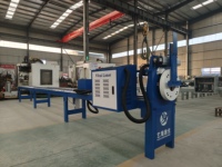 Machine de découpe de tubes en acier inoxydable à refroidissement par eau au laser à fibre mini CNC pour tubes métalliques prenant en charge les formats AI/DWG