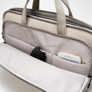 Nuevo Bolso de Mano para Portátil a la Moda, Impermeable, de Gran Capacidad, Bandolera, Bolso de Hombro para Computadora, con Bolsa de Aire Engrosada y Absorción de Impactos - Product Image 3