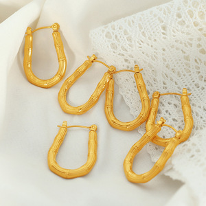 ต่างหูห่วงรูปตัวยูทรงไม้ไผ่ สีทอง ไทเทเนียมสตีล เครื่องประดับแฟชั่นสำหรับผู้หญิง สวมใส่ได้ทุกวัน - Product Image 1