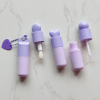 Conteneur de gloss à lèvres personnalisé de 5 ml en ABS violet avec bouchon à vis, recyclable, flacon de gloss à lèvres DIY avec un grand pinceau et un logo personnalisé