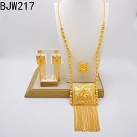 Exquis Cuivre Plaqué Or Dubai Ensemble de Bijoux de Mariée pour Mariages Festivals Comprend Collier Bracelet Anneau Thème Musulman Cadeau