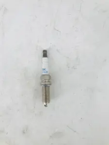 Hot Selling Original Spark Plugs ILKAR7A4D 7A7 WP7 WP10 WP12 Spark Plug ILKAR7A4D 7A7