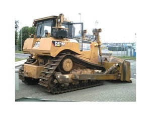 รถดันดิน CAT D8T มือสอง ปี 2012 ใช้งานน้อย เครื่องยนต์ 310 แรงม้า ความจุ 7.5 เมตร  โครงสร้างใต้ท้องรถและชิ้นส่วนหลักอย่างดีเยี่ยม - Product Image 6