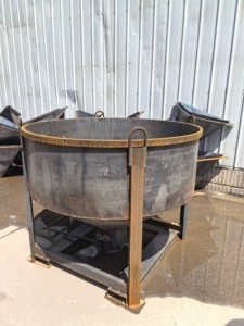 Customizable Concrete <strong>Hoppers</strong> of Various Capacities with Direct Discharge Ports Are Available