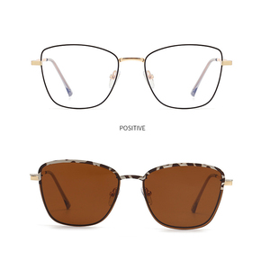 ZOWIN modelo 7016 <span class=keywords><strong>Clip</strong></span> magnético en <span class=keywords><strong>gafas</strong></span> de sol de mujer para damas <span class=keywords><strong>Gafas</strong></span> de moda 2 en 1 Marco De Metal <span class=keywords><strong>Gafas</strong></span> de sol listas Stock <span class=keywords><strong>Gafas</strong></span> - Product Image 4